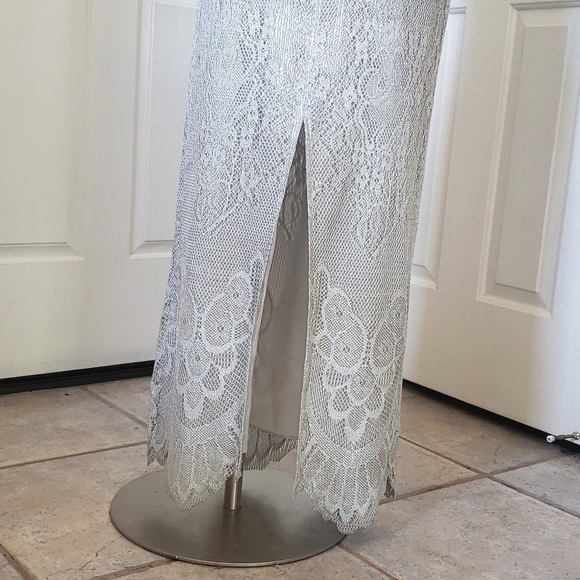 VINTAGE 90's Silver Crochet Lace Gown Dress SIZE 4 - Picture 5 of 17